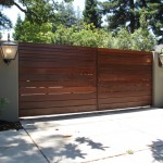 Custom gate with random width horizontal boards  